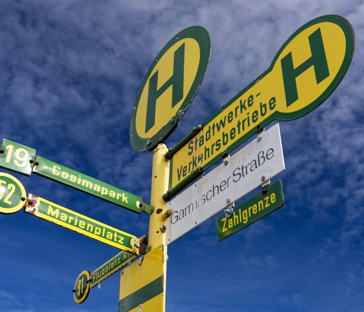 Wildunfall: richtig verhalten auf der Straße 1 Wildunfall: richtig verhalten auf der Straße